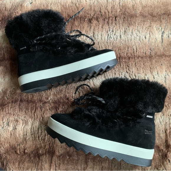 Cougar Black Winter Boots with Fur Trim - Picture 3 of 10